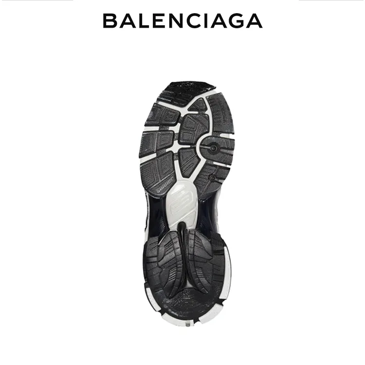 BALENCIAGA巴黎世家RUNNER磨損效果休閒運動鞋 黑白 男女同款